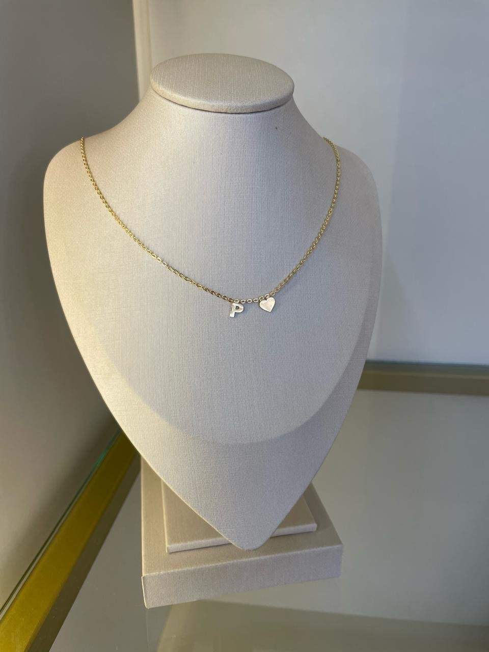 Colar Personalizado Letra e Coração Banho Ouro18k