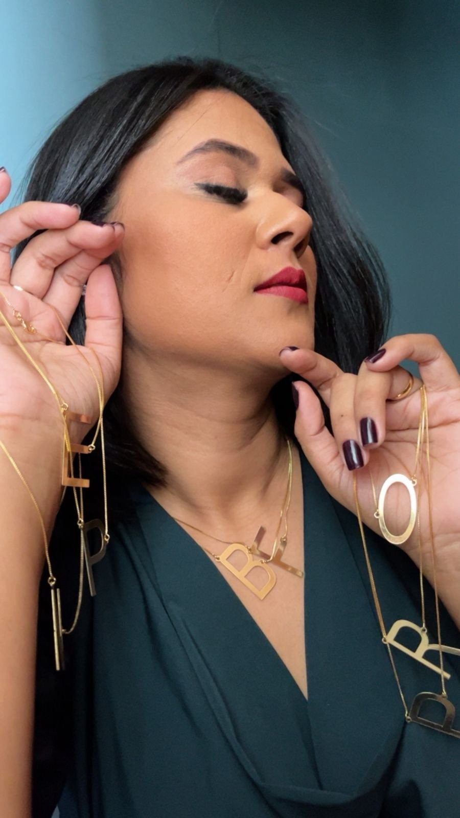 Colar Personalizado Letra Inicial Dourado - Imagem 4