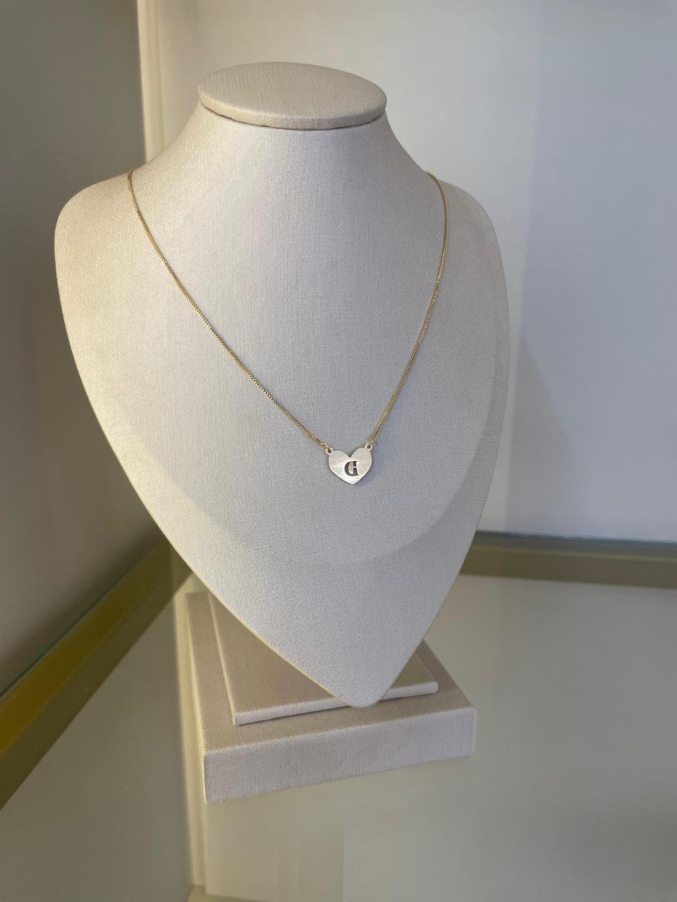 Colar Personalizado Coração com Inicial Banho Ouro18k - Imagem 5