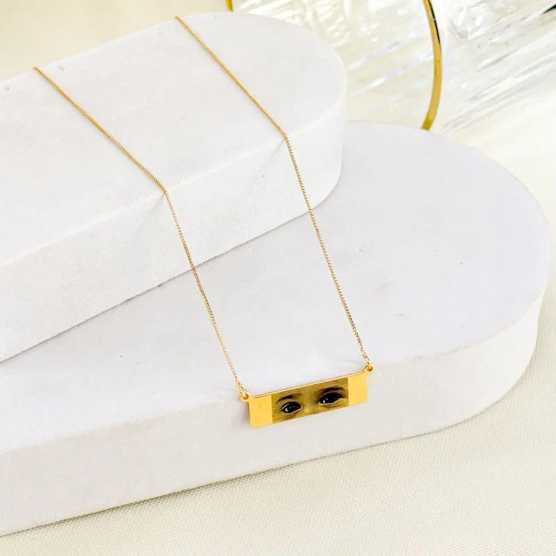 Colar olhar Personalizado Plaquinha Banho Ouro 18k