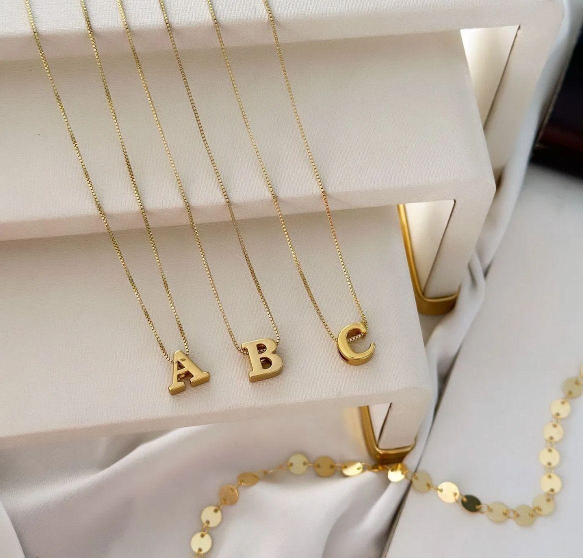 colar personalizado letras pequenas